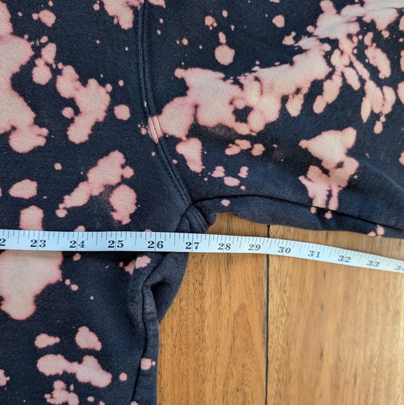 🚨 Cleveland Cavs Bleached Hoodie (2X) - Picture 6 of 7